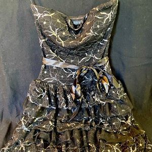 As u wish black and silver strapless dress
